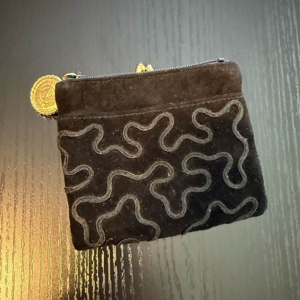 Vintage Albert Nipon | Black Velvet Coin Purse Wallet with Gold Accents - Picture 2 of 9